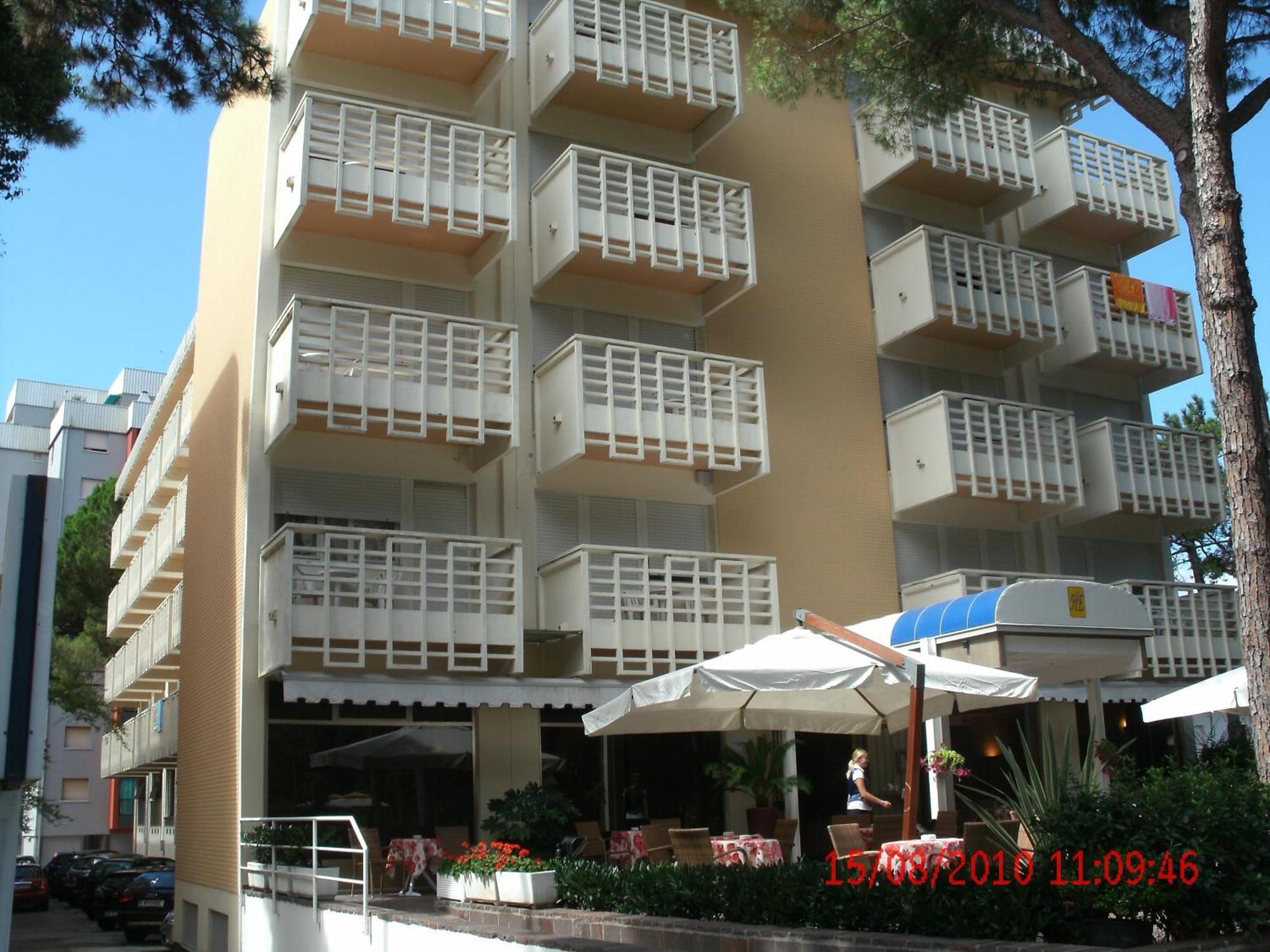 Hotel Eros 3*