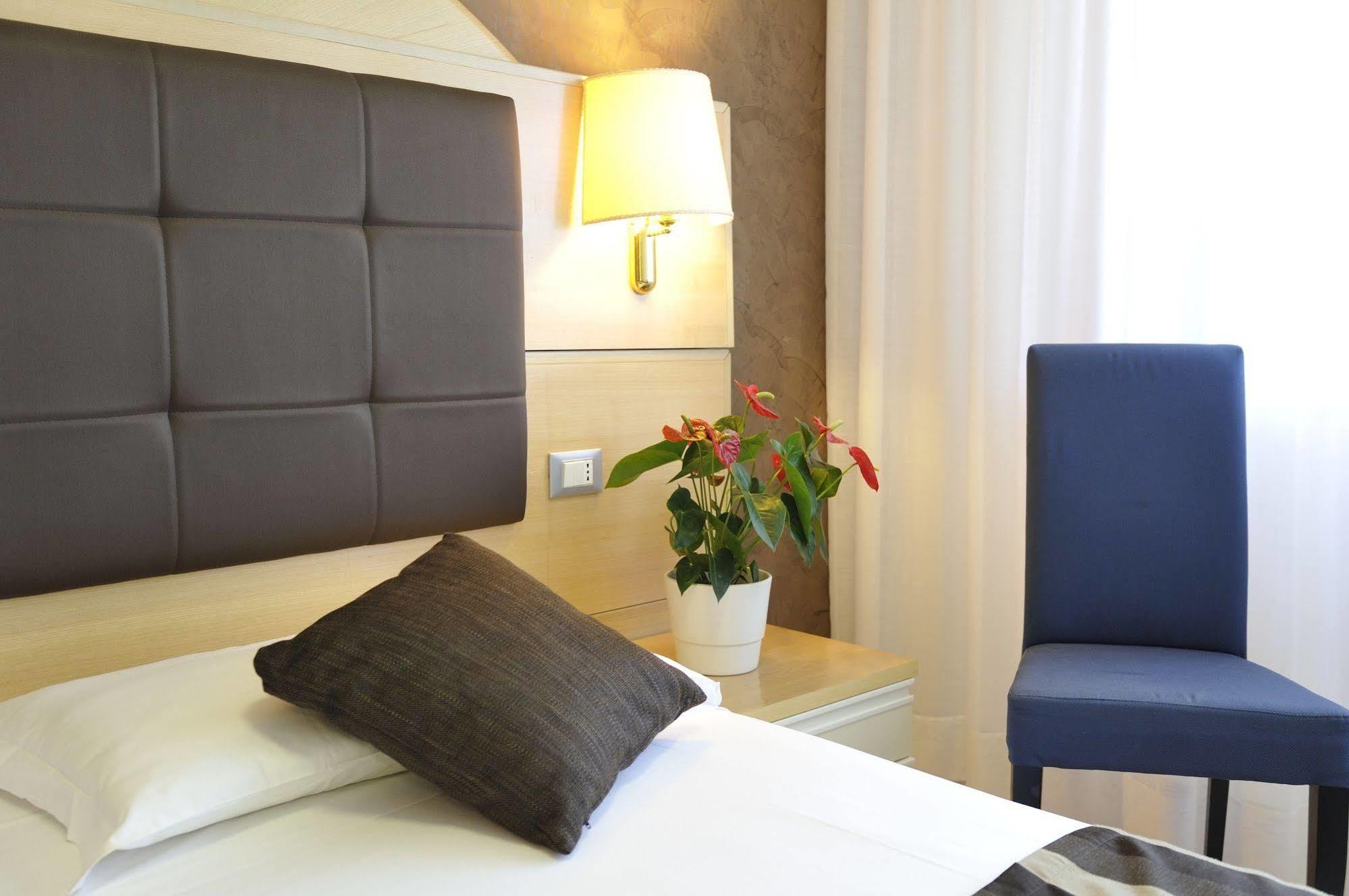 Eros Hotel