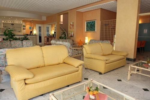 Eros Hotel 3*